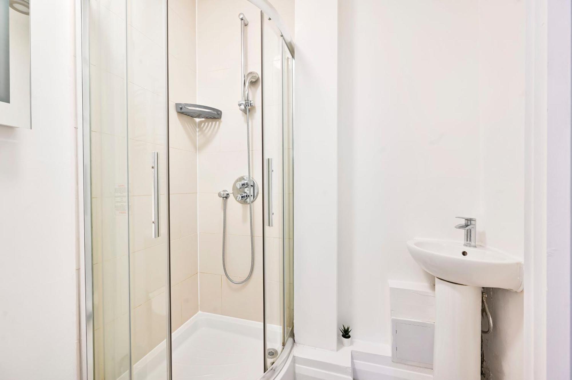 Lovely 2 Bed Tower Bridge Sleeps 6 Appartamento