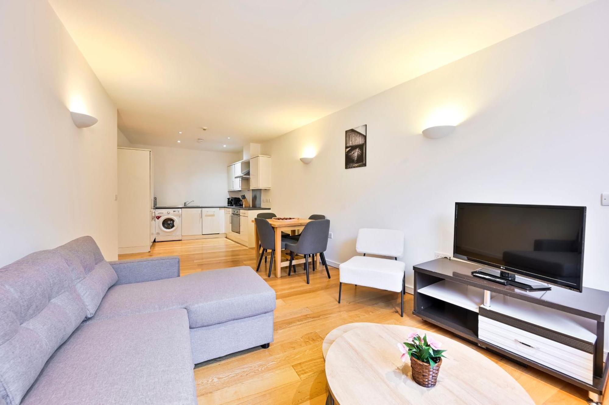 Lovely 2 Bed Tower Bridge Sleeps 6 Appartamento Londra