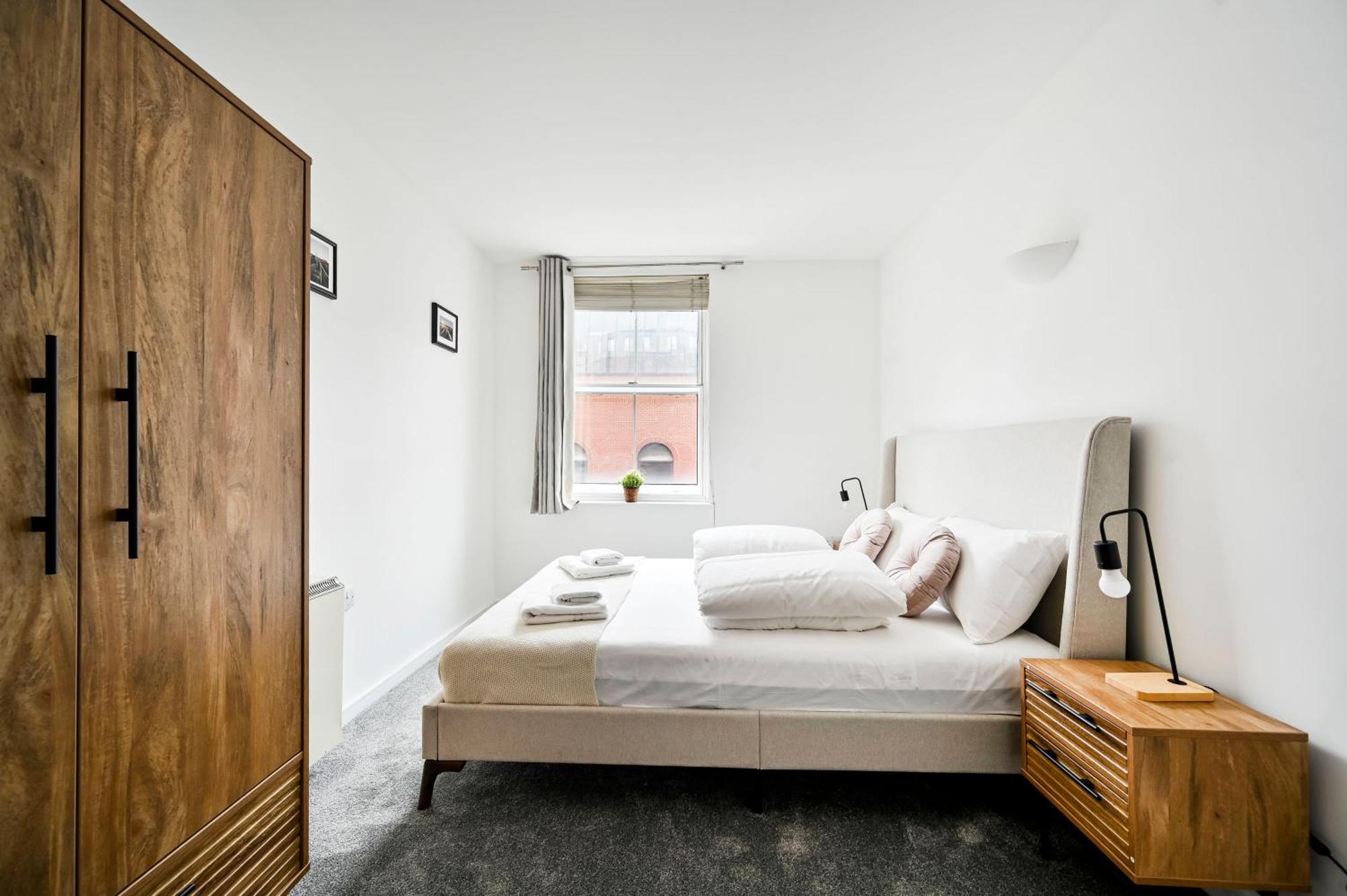 Lovely 2 Bed Tower Bridge Sleeps 6 Appartamento *