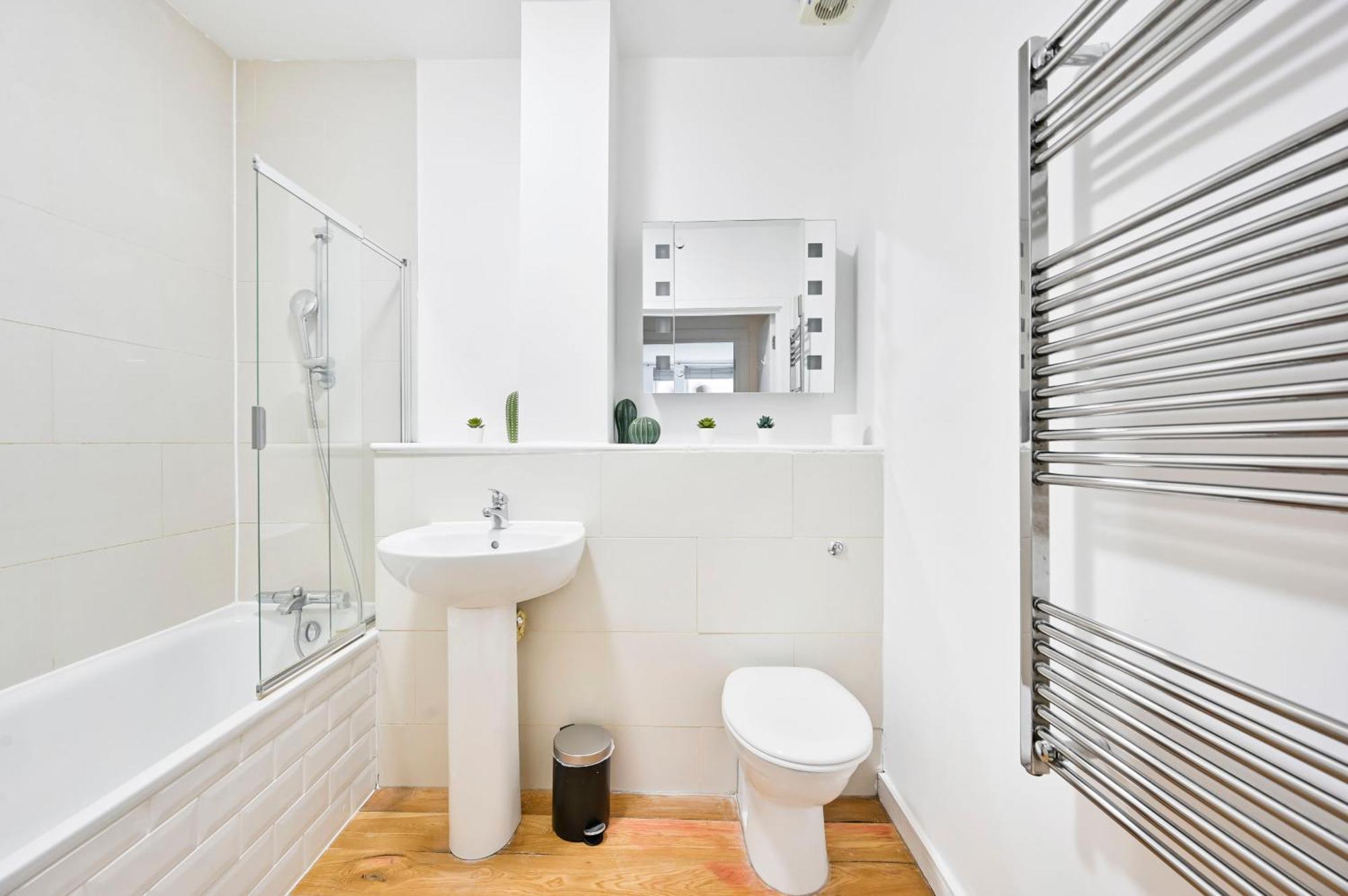 Lovely 2 Bed Tower Bridge Sleeps 6 Appartamento